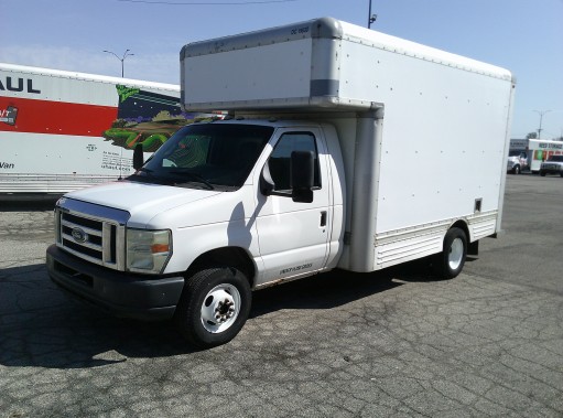 Used 2009 14 ' Box Truck for sale