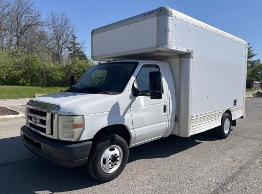 Used 2010 14 ' Box Truck for sale