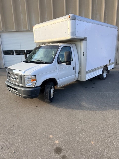 Used 2010 14 ' Box Truck for sale