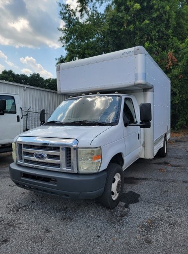 Used 2010 14 ' Box Truck for sale
