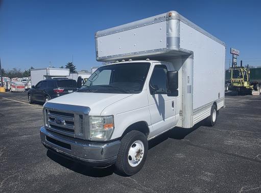 Used 2010 14 ' Box Truck for sale