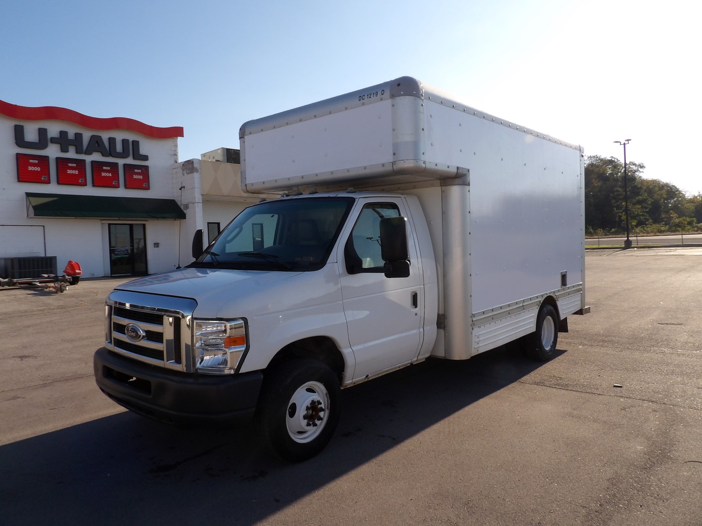 Used 2009 14 ' Box Truck for sale