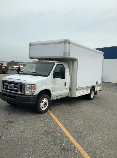 Used 2009 14 ' Box Truck for sale