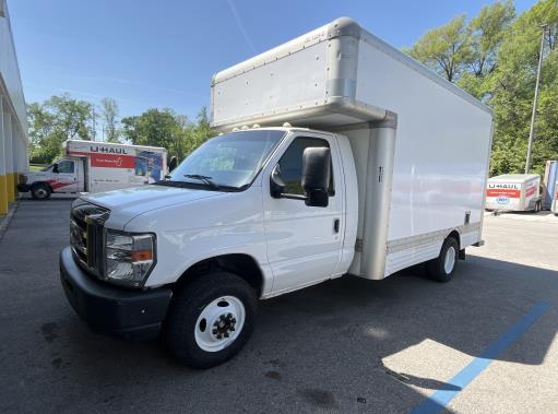 Used 2009 14 ' Box Truck for sale