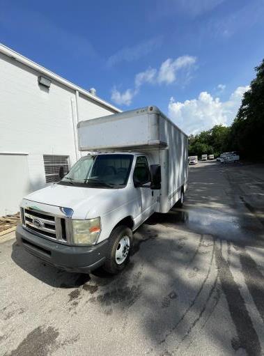 Used 2008 14 ' Box Truck for sale