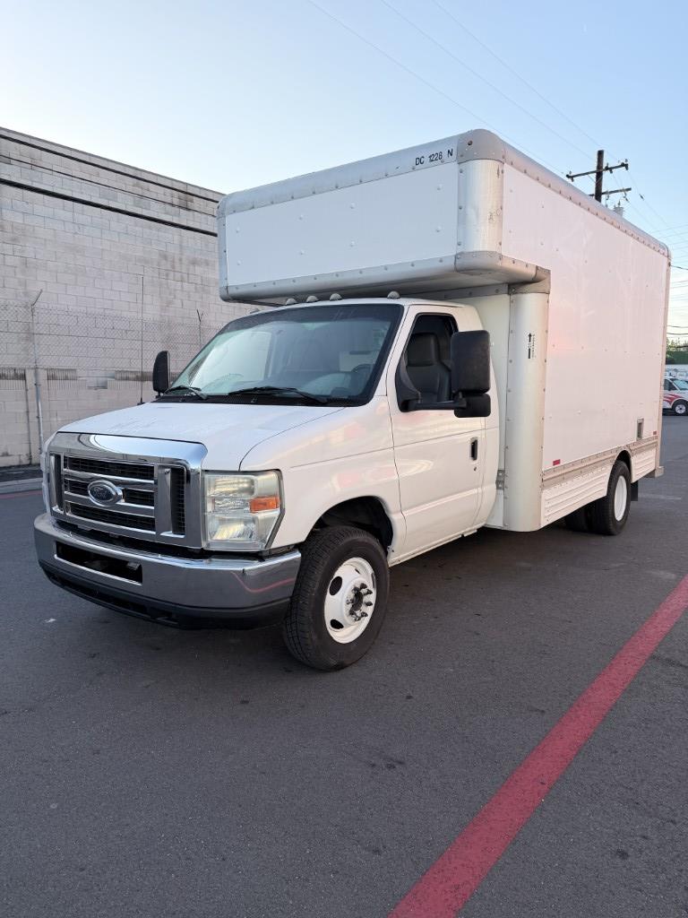 Used 2010 14 ' Box Truck for sale