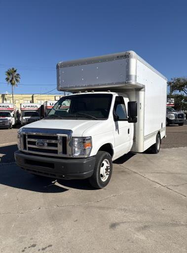 Used 2009 14 ' Box Truck for sale