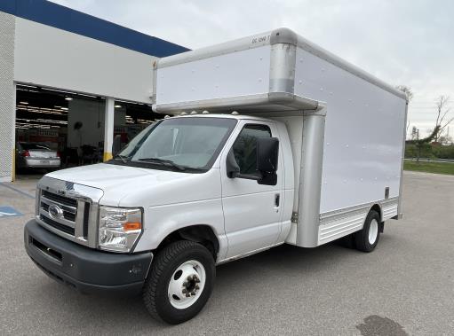 Used 2008 14 ' Box Truck for sale