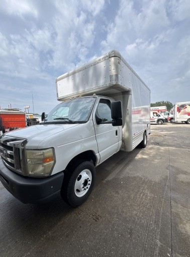 Used 2010 14 ' Box Truck for sale