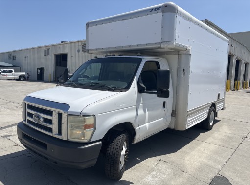 Used 2008 14 ' Box Truck for sale