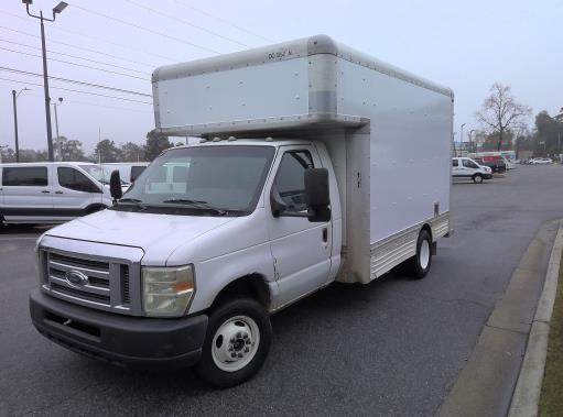 Used 2010 14 ' Box Truck for sale