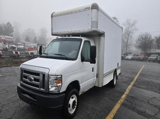 Used 2009 14 ' Box Truck for sale