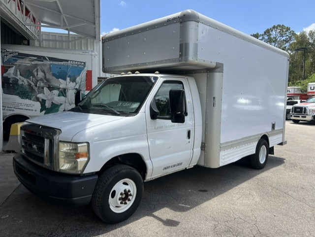 Used 2010 14 ' Box Truck for sale