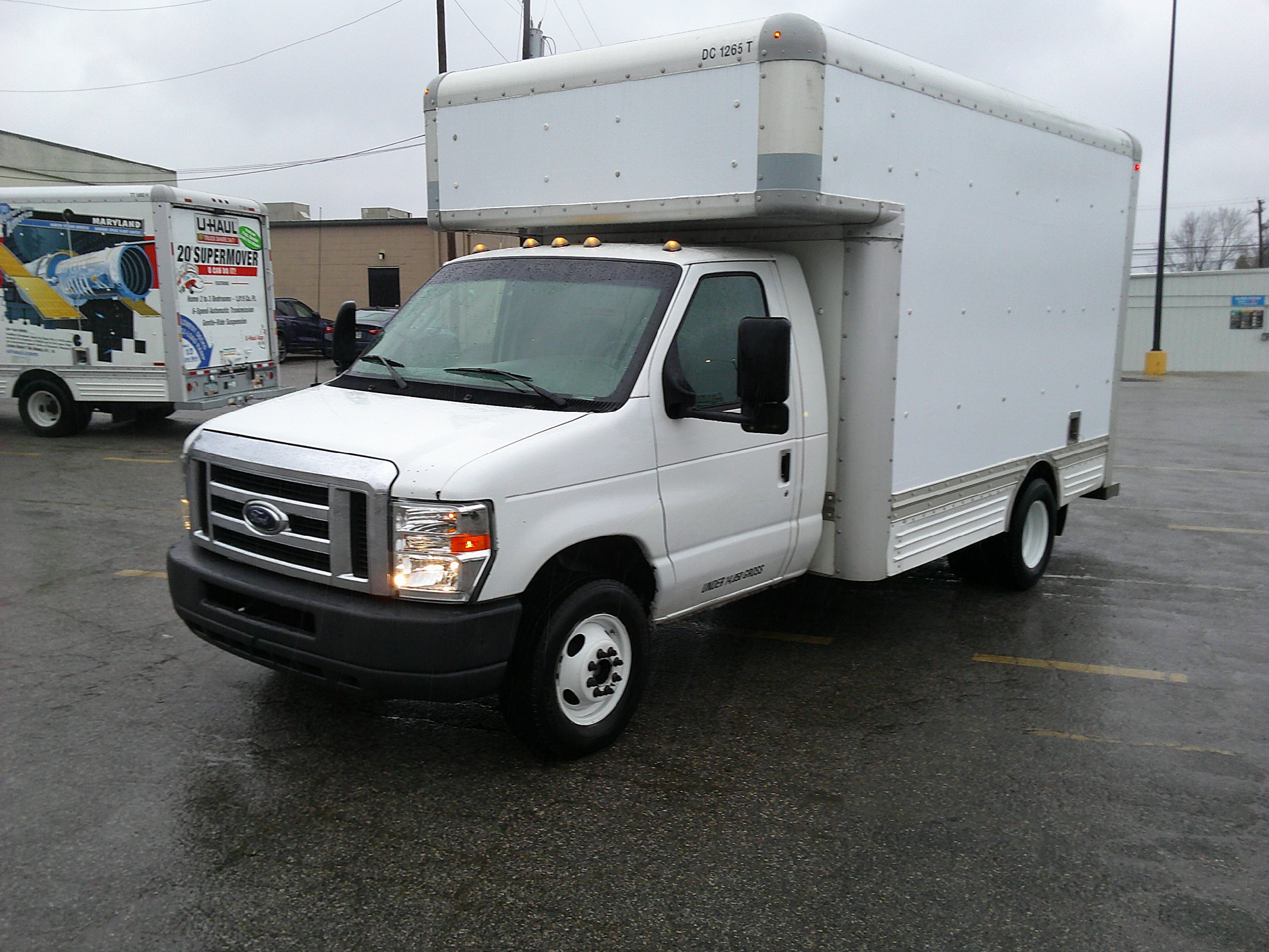 Used 2008 14 ' Box Truck for sale