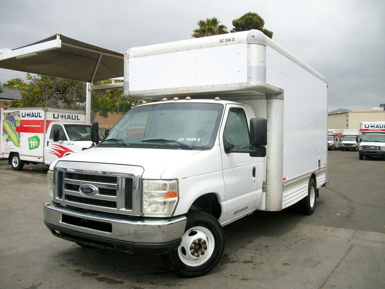 Used 2009 14 ' Box Truck for sale