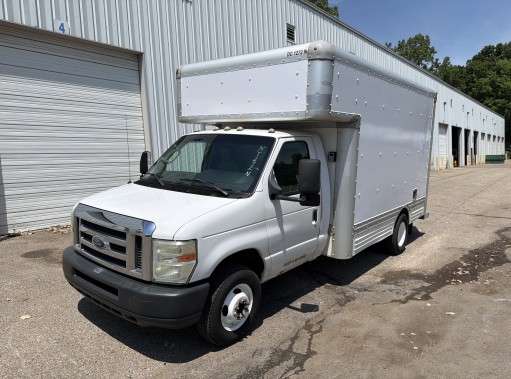 Used 2010 14 ' Box Truck for sale