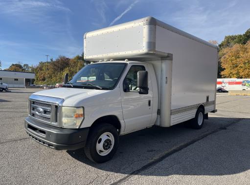 Used 2010 14 ' Box Truck for sale