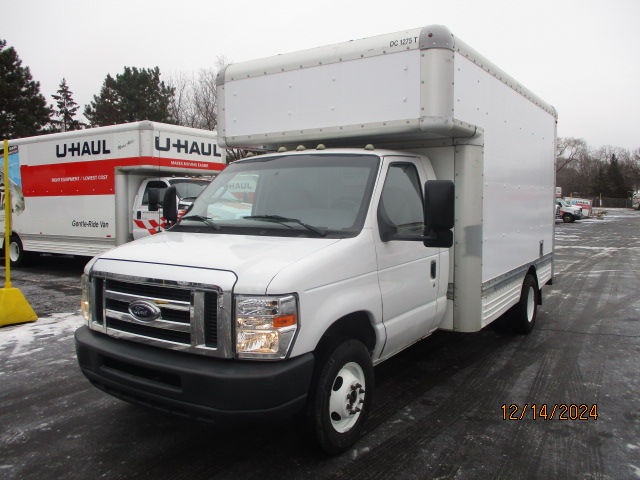 Camion usagé avec fourgon 2008 14 pi à vendre