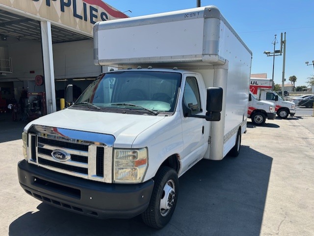 Used 2008 14 ' Box Truck for sale
