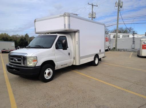 Used 2010 14 ' Box Truck for sale