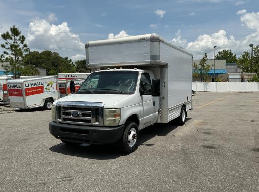 Used 2010 14 ' Box Truck for sale