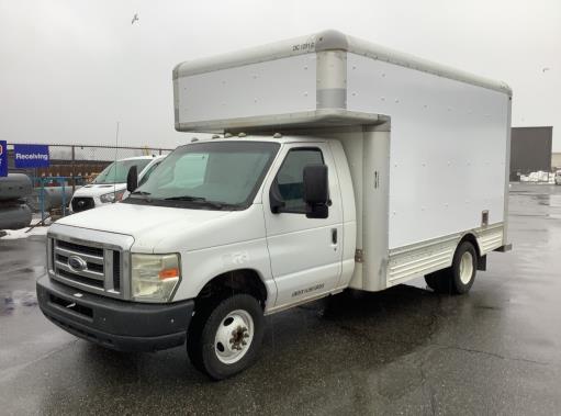 Used 2009 14 ' Box Truck for sale
