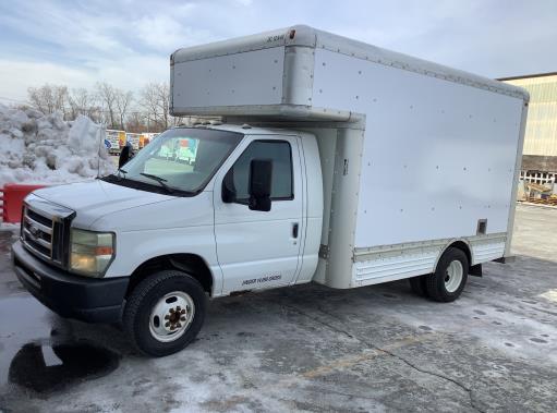 Used 2008 14 ' Box Truck for sale