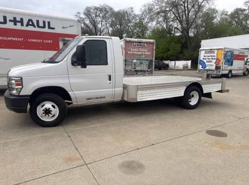 Used 2009 14 ' Cab and Chassis for sale
