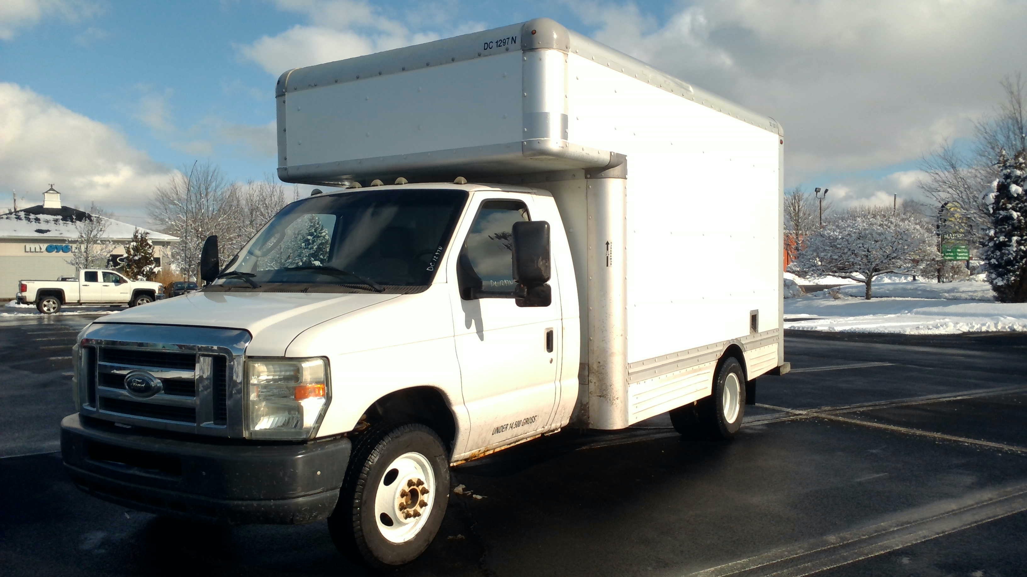 Used 2010 14 ' Box Truck for sale