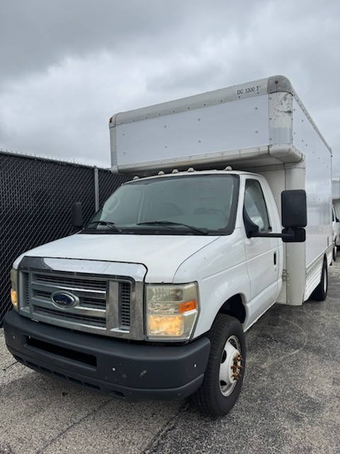 Used 2008 14 ' Box Truck for sale
