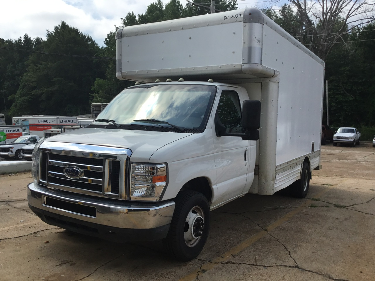 Used 2008 14 ' Box Truck for sale