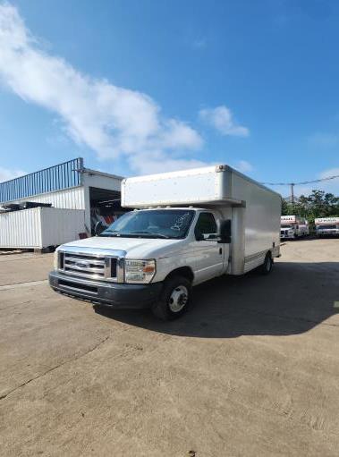 Used 2009 14 ' Box Truck for sale