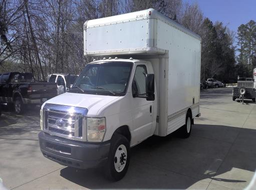 Used 2008 14 ' Box Truck for sale