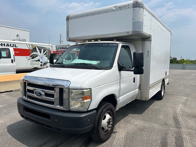 Used 2008 14 ' Box Truck for sale