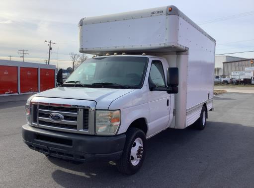 Used 2010 14 ' Box Truck for sale