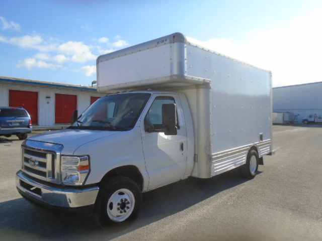 Used 2010 14 ' Box Truck for sale