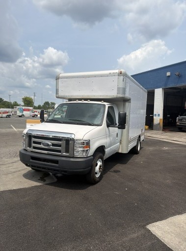 Used 2010 14 ' Box Truck for sale