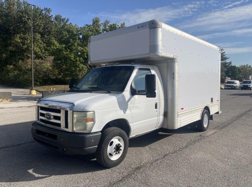 Used 2008 14 ' Box Truck for sale