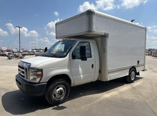 Used 2010 14 ' Box Truck for sale
