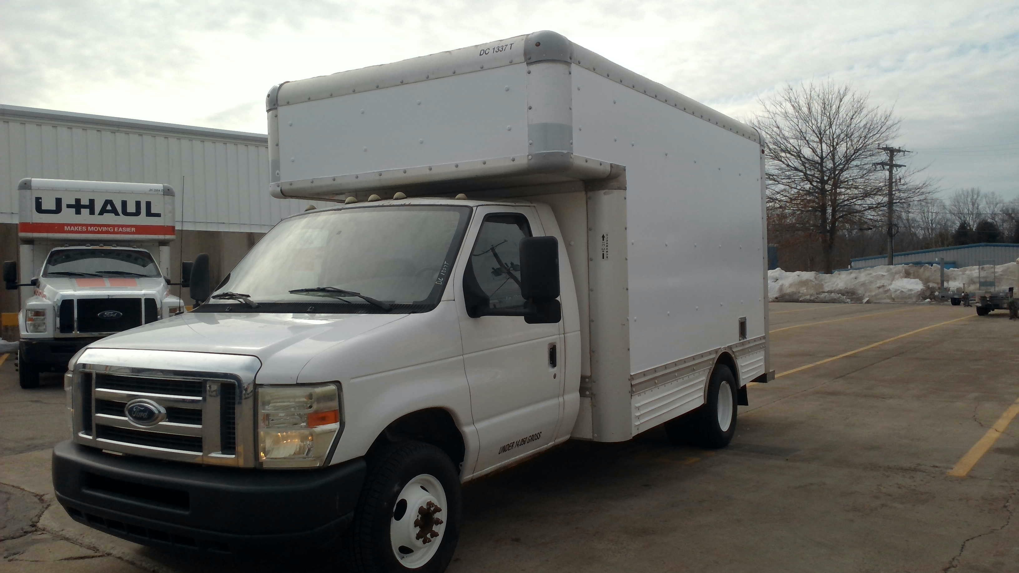 Used 2008 14 ' Box Truck for sale