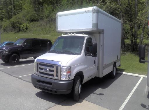 Used 2010 14 ' Box Truck for sale