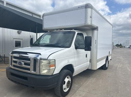 Used 2009 14 ' Box Truck for sale