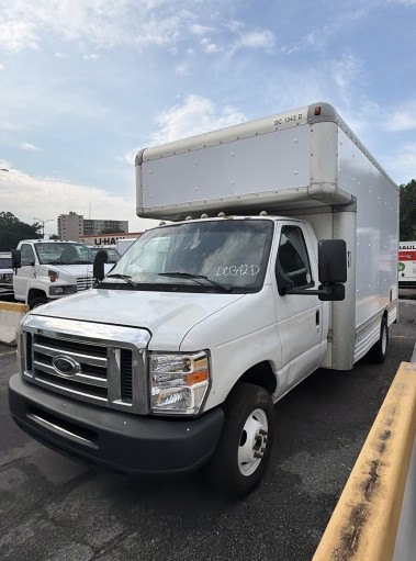 Used 2009 14 ' Box Truck for sale