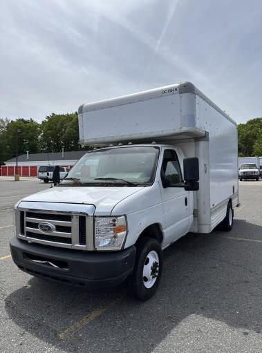 Used 2010 14 ' Box Truck for sale