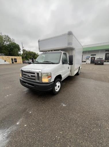 Used 2008 14 ' Box Truck for sale