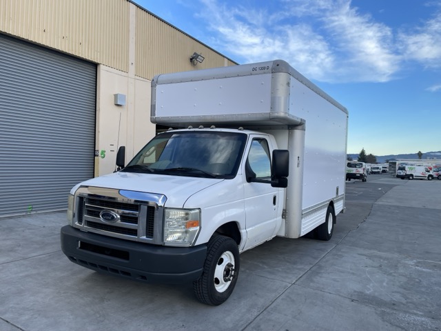 Used 2009 14 ' Box Truck for sale