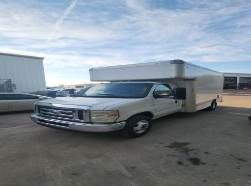 Used 2010 14 ' Box Truck for sale