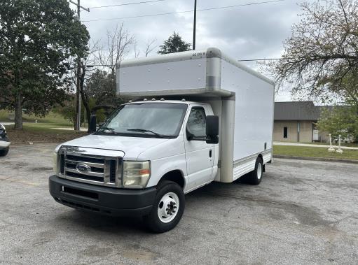 Used 2010 14 ' Box Truck for sale