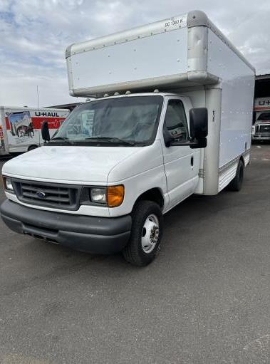 Used 2007 14 ' Box Truck for sale