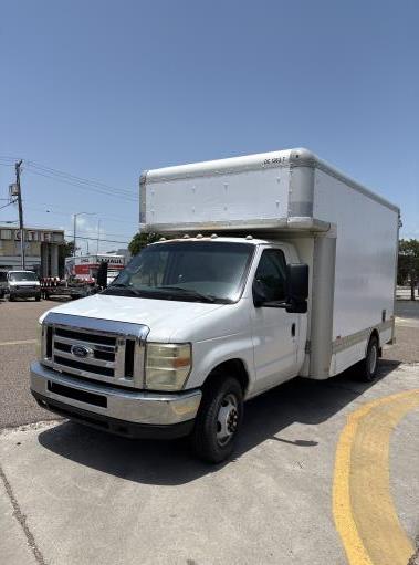 Used 2008 14 ' Box Truck for sale